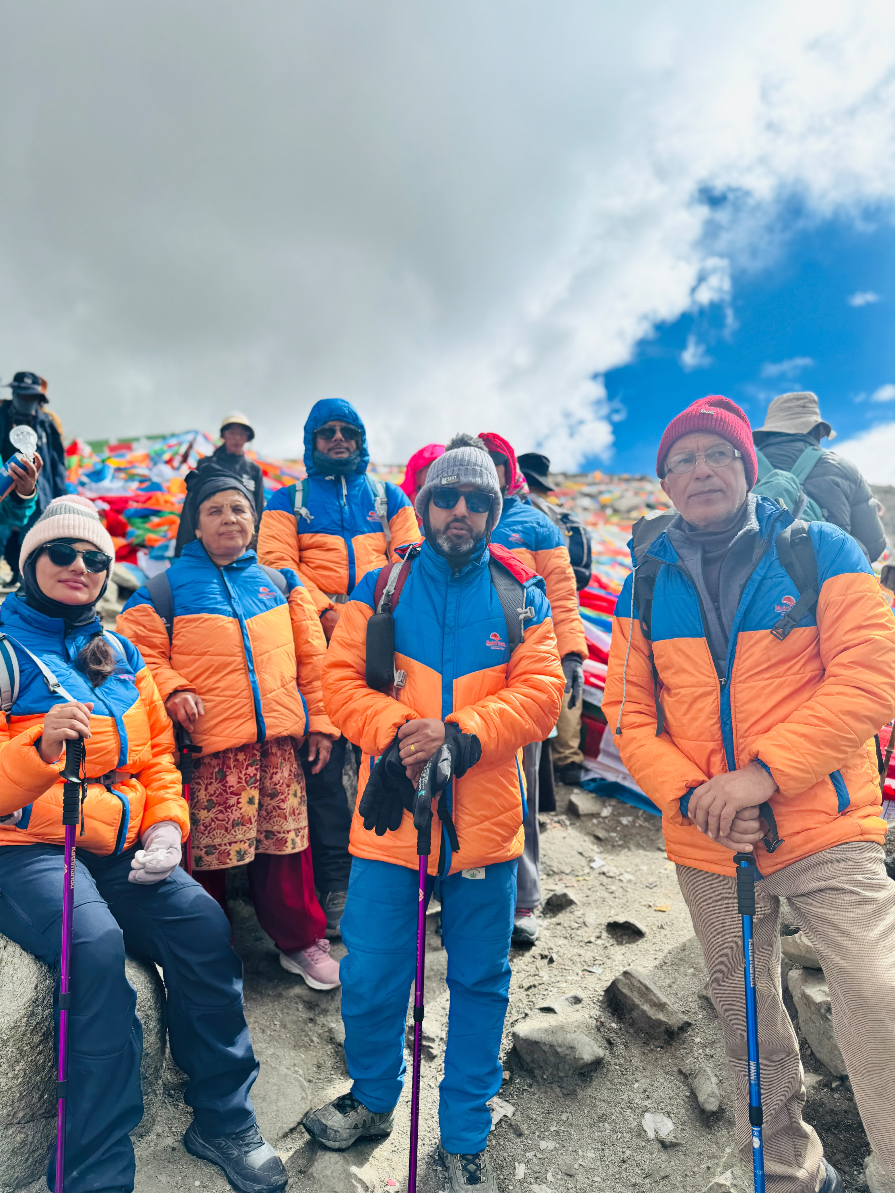 Pilgrims crossing the Dolma-La Pass